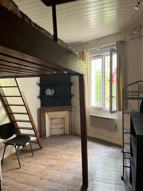 Appartement Charmant A Paris 20 Eme 아파트