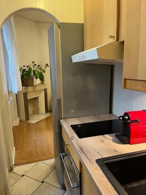 Appartement Charmant A Paris 20 Eme